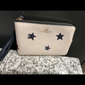 Coach wristlet 6x4